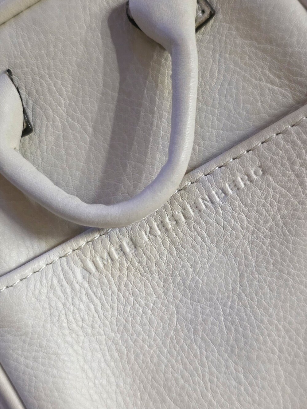Aimee Kestenberg Ivory Leather Crossbody Bag Gold Chain Convertible Purse - Picture 6 of 16